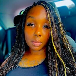 Meet your Posher, Tamica